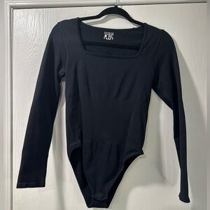 OQQ Black Long Sleeve Bodysuit